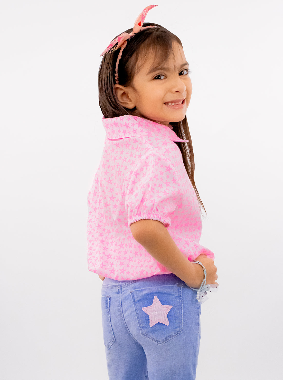 Blusa manga corta con print de estrellas