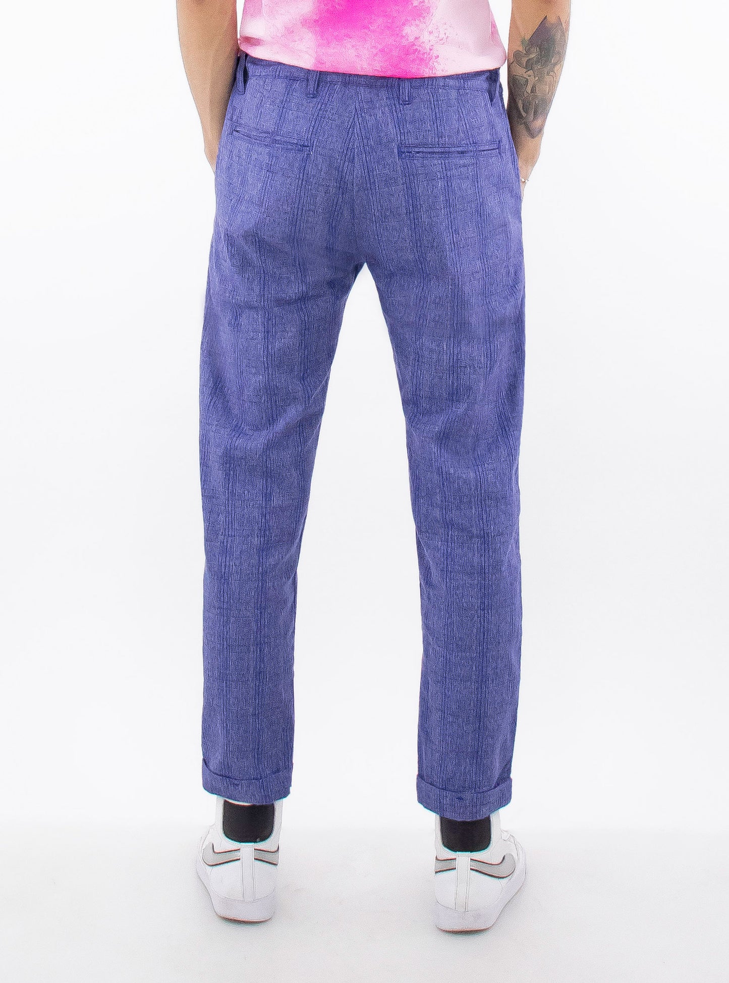 Pantalon slim con cuadrícula de color azul