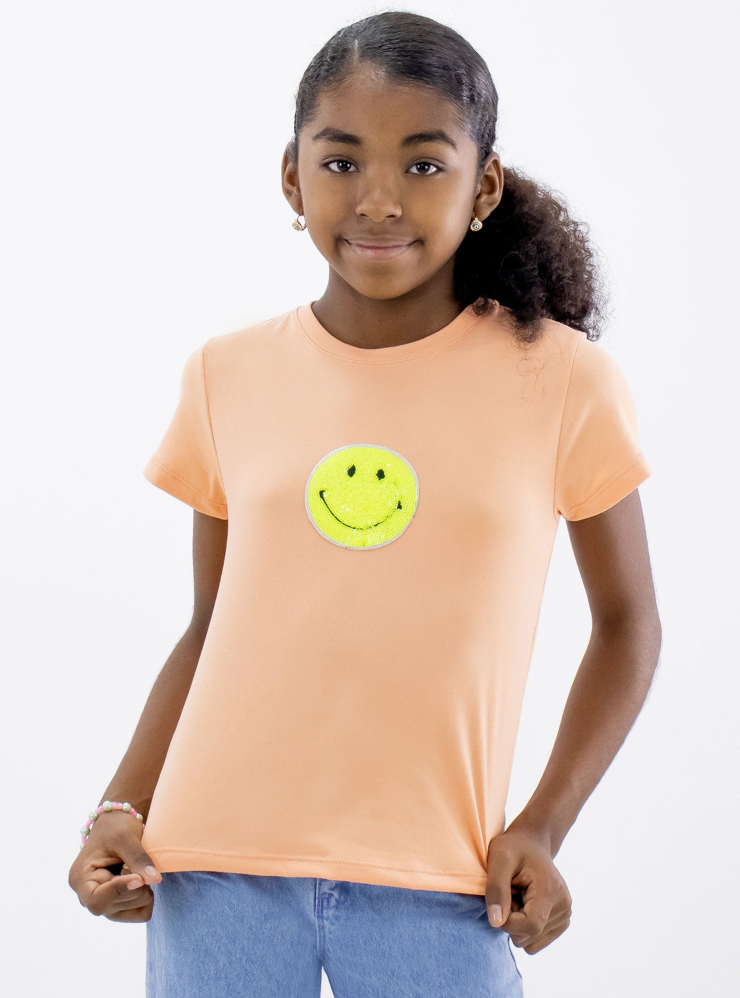 Playera smiley manga corta con lentejuela